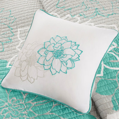 6 Piece Quilt In , Full/Queen, Cotton Printed, Floral For A Serene Bedroom Ambiance Reversible , Print Bedding With Throw Pillows, Soft And Breathable