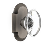Cottage Plate with Oval Clear Crystal Door Knob