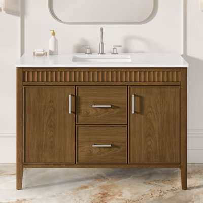Ensemble de meuble-lavabo autoportant en noyer chaud 48 po avec plateau en quartz blanc Juliette, quincaillerie en nickel brossé Juliette