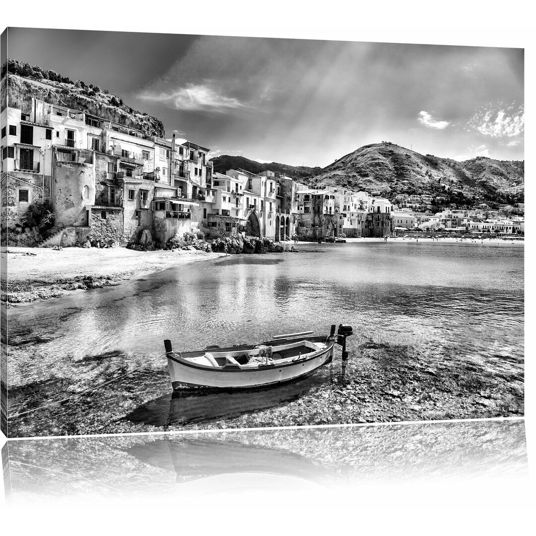 Leinwandbild Wundervoller Blick auf Cefalu in Monochrom