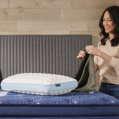 Stearns & Foster Studio Pillow