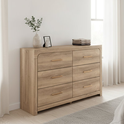 Delmis Dresser