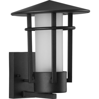 Hollman Wall Light