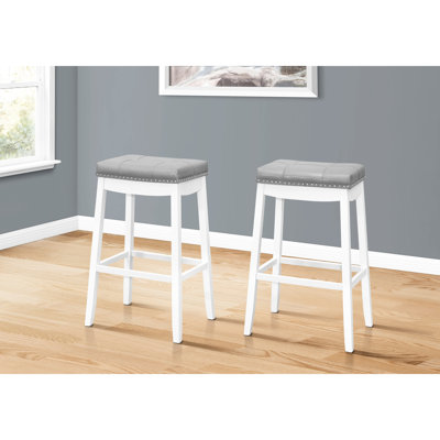 Of 2 Bar Stools, Height Saddle Seat Guideline, White Wood Division, Grey Upholstery, Comfortable Biscuit Seats Form, Construction, Relaxed Padded