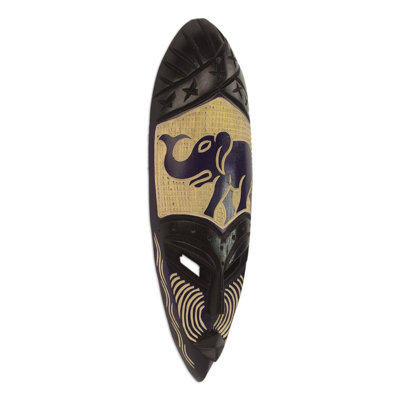 Masque de bois éléphant vibrant d'Afrique