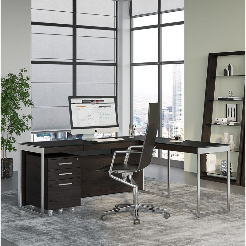 Bureau en verre Sequel 20, Bois de frêne teint gris anthracite / nickel sati, 24,75 po H x 66 po L x 24 po P