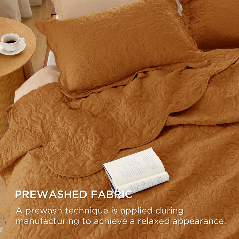 Bedsure Pre-Washed Quilt Set - Ultra Soft Bedspread, Honey Ginger - Leaf, Queen Quilt + 2 Standard Shams