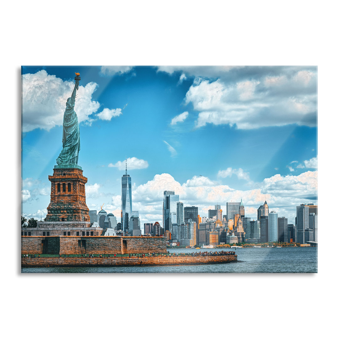 Glasbild Freiheitsstatue mit New Yorker Skyline