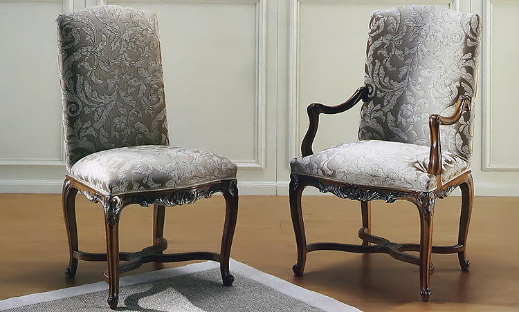 Upholstered Side Chair in Gray