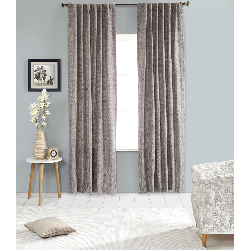 Panneau de rideau obscurcissant avec passe-tringle Emma Jacquard, L 51 po x L 96 po, Gris