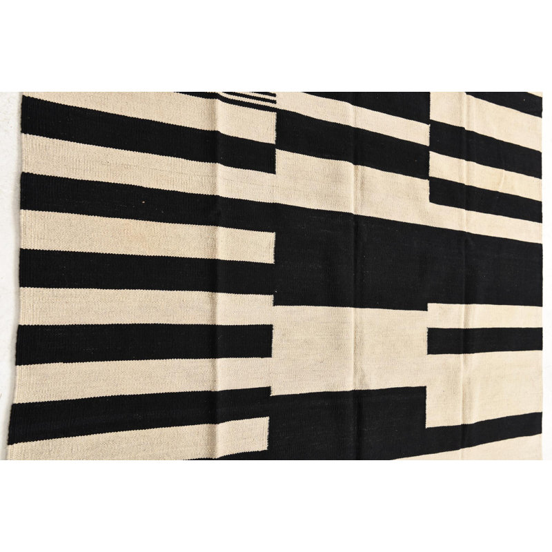 Tapis noir et blanc Newsom