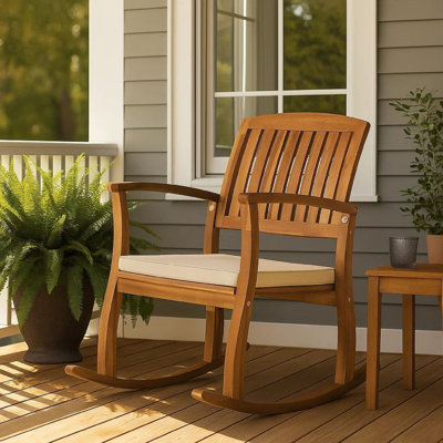 Chaise berçante d'extérieur avec coussin Bang, dossier à lattes, bois d'acacia brun