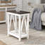 Table de bout Farmhouse, table d'appoint étroite avec tablette de rangement, table de chevet mince pour les petits espaces, table d'appoint rustique pour le salon, la chambre à coucher, le bureau personnel, blanc et brun