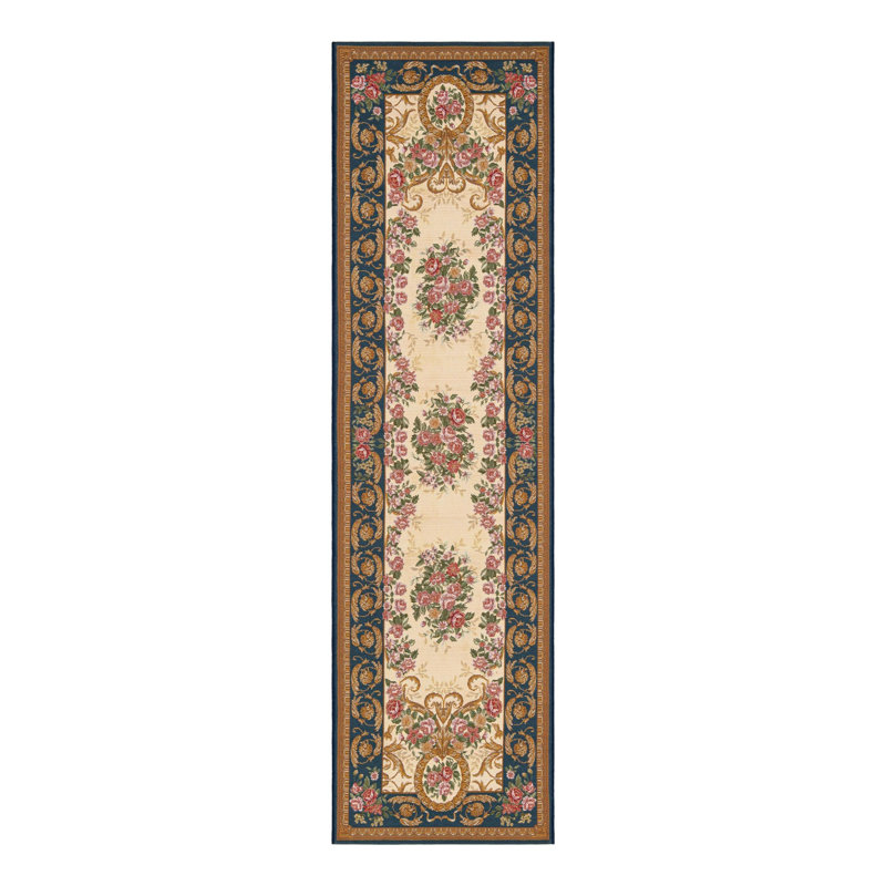 Indoor/Outdoor Traditional Area Rug, Runner 2'7" x 10'