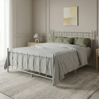 Calhoun Full Metal Platform Bed