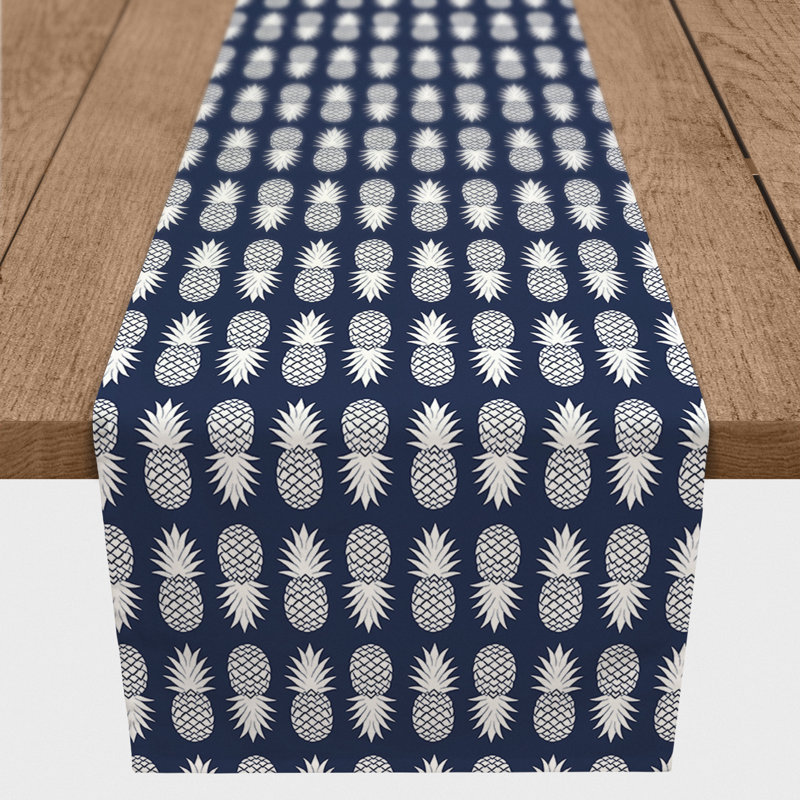 Chemin de table géométrique Mcintosh, L 90 po x l 16 po, Marine, Géométrique 2
