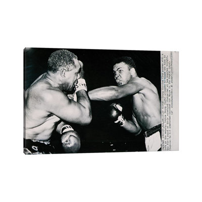 Young Cassius Clay against Archie Moore in the first round. Los Angeles, 15th November 1962 1 Piece Wrapped Canvas Wall Art