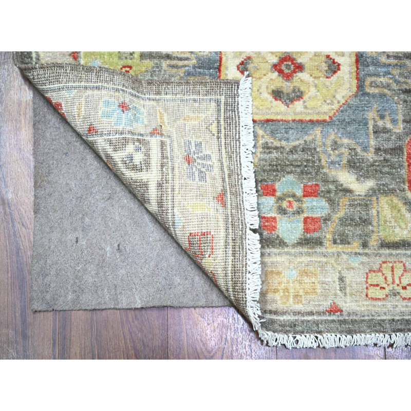 Tapis unique gris Shaler 2 pi 8 po x 11 pi 10 po Shaler