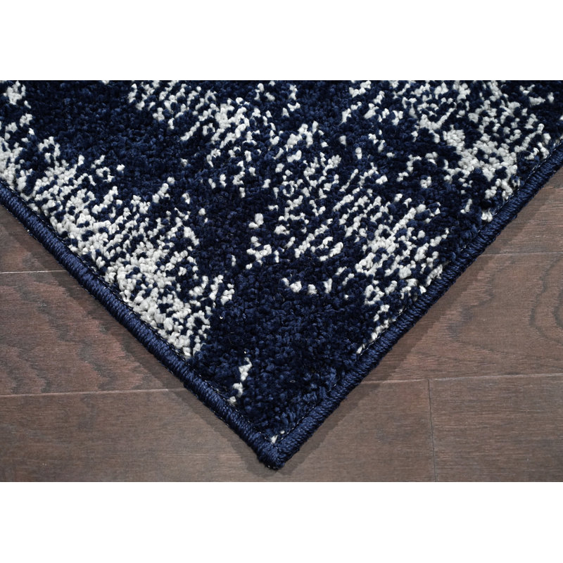Tapis rectangulaire bleu marine / blanc en polypropylène touffeté à la machine Guntersville, Tapis de couloir 2 pi x 7 pi