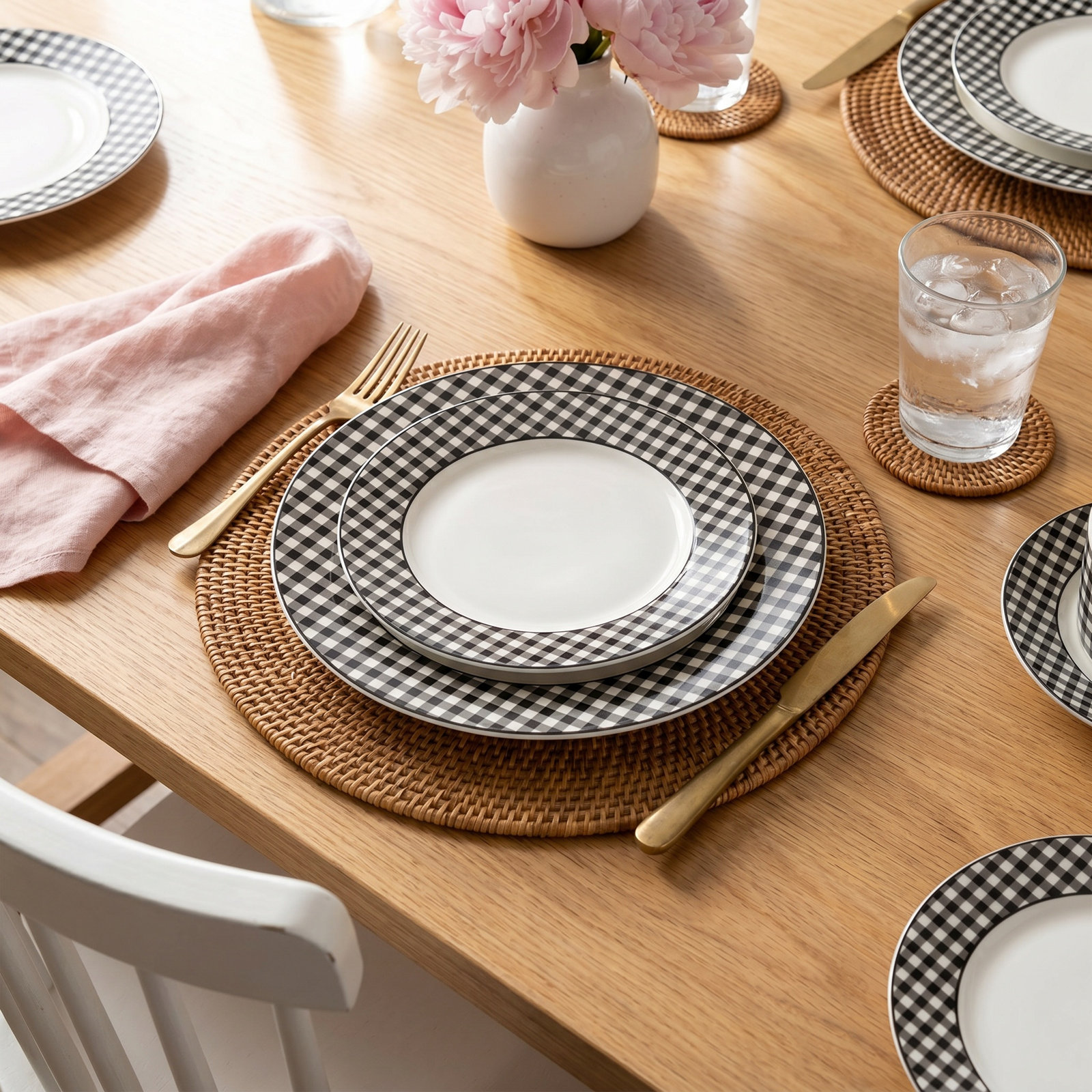 Gingham Black 11" Porcelain Dinner Plate