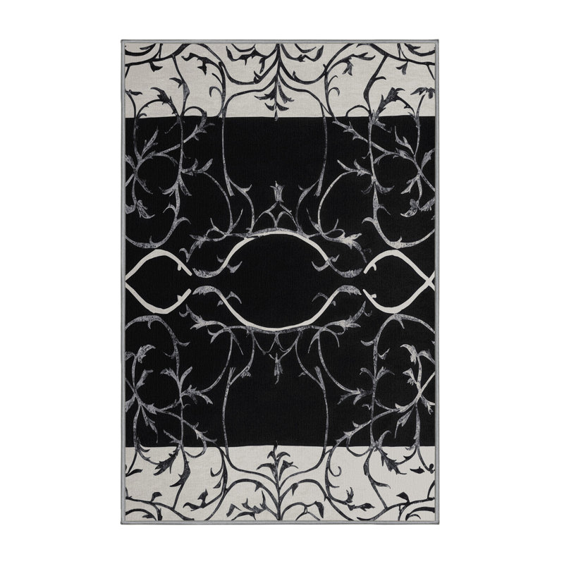 Gothic Grace Rug, Rectangle 2' x 3'