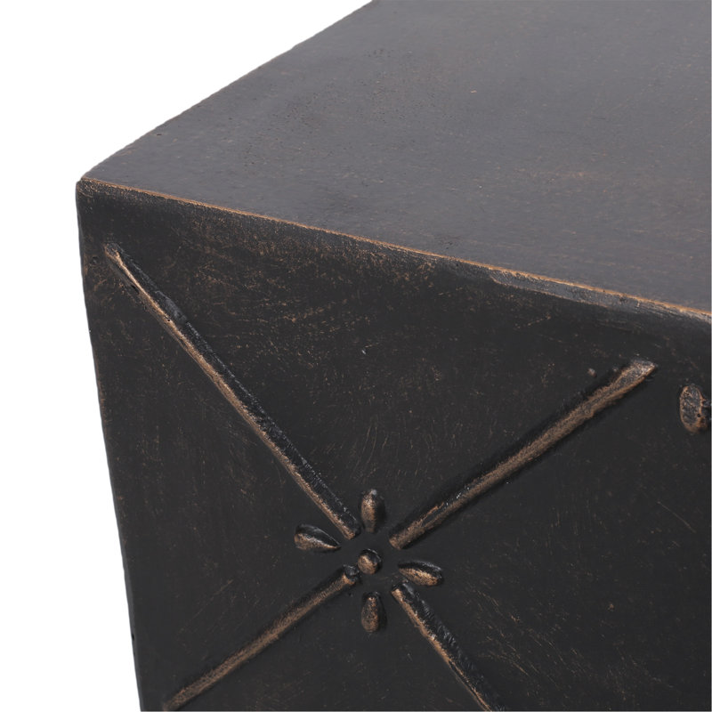 Table d'appoint charmante en béton avec motif élégant