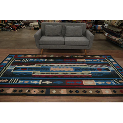 Tapis dynamique Kilim 5 x 10 avec tons terreux