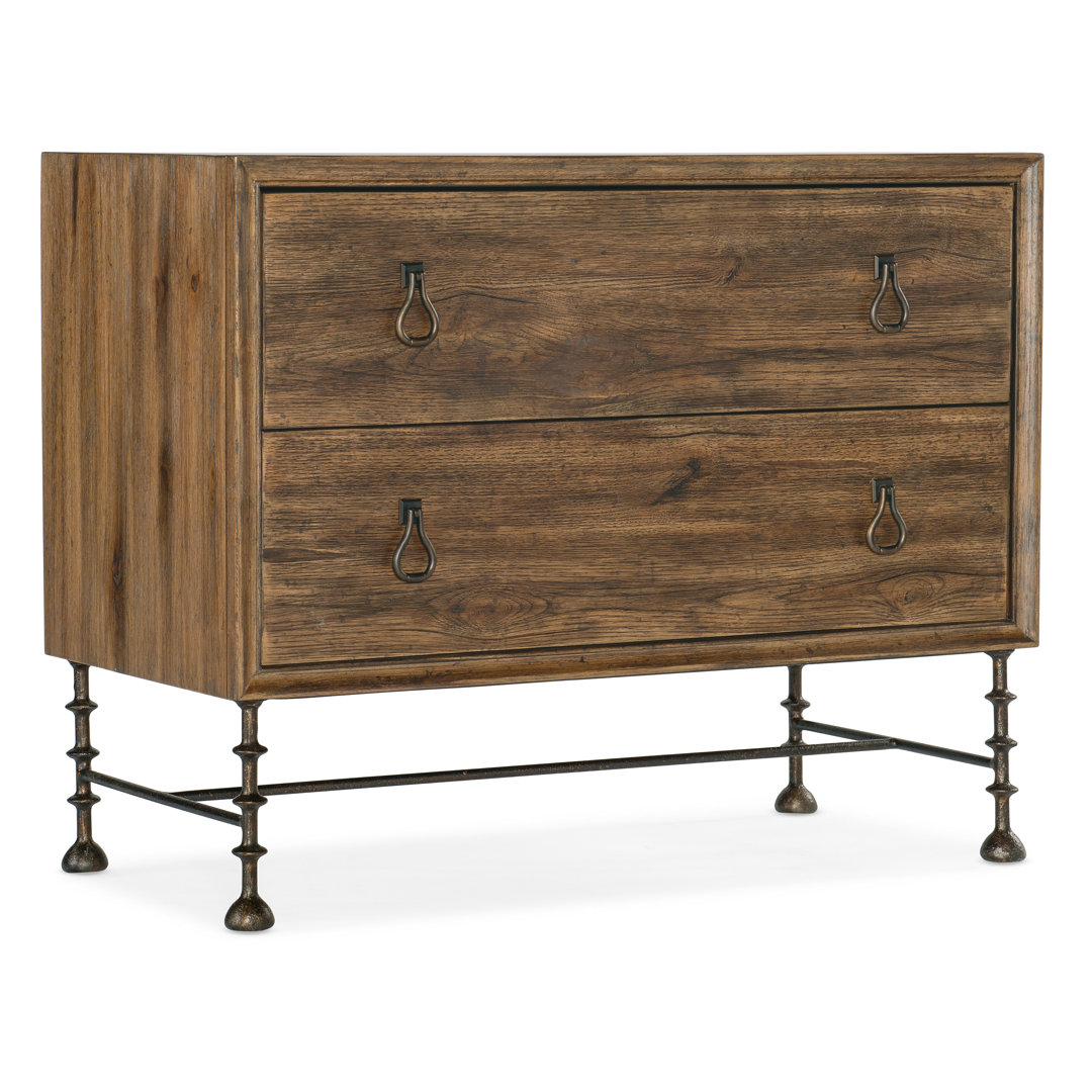 Big Sky 2 - Drawer Bachelor's Chest Hooker Furniture 