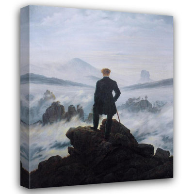 Errant au-dessus de la mer de brouillard