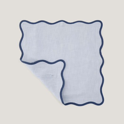 Double Stitch Scalloped Cotton Throw Pillow 