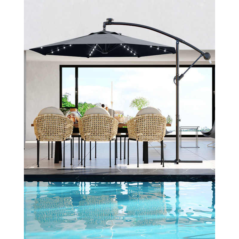 Parasol décalé de 10 pi avec lumières solaires 32 lumières DEL avec inclinaison infinie et base en croix pour la cour arrière de la piscine (gris)