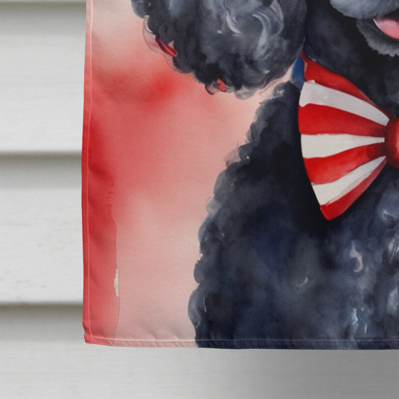 Drapeau patriotique de la maison américaine, Caniche noir