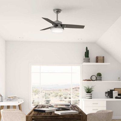Ventilateur de plafond standard à 3 pales de 44 po avec télécommande et ensemble d'éclairage inclus Sentinel