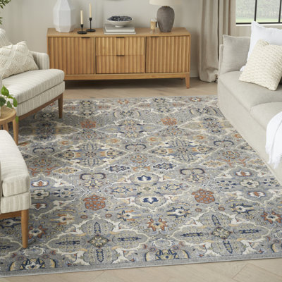 Tapis floral vert et ivoire 8 pi x 10 pi tissé à la machine