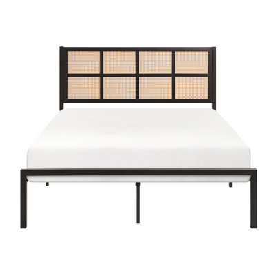 Grand lit bronze foncé à structure métallique, tête de lit à panneau en faux canne pour la finition de la chambre à coucher et la fascinante