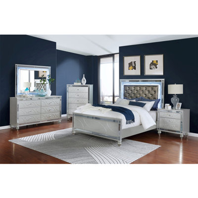 5 Piece Queen Bedroom Set With Mirror Accent In Silver Metallic -  Rosdorf Park, 108D826891044FF4B247B321B19A7A24