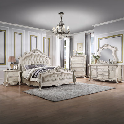 Commode Bently