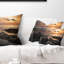 Coussin décoratif à imprimé plage sombre et ruines antiques - Sea & Shore-89812908-29455349