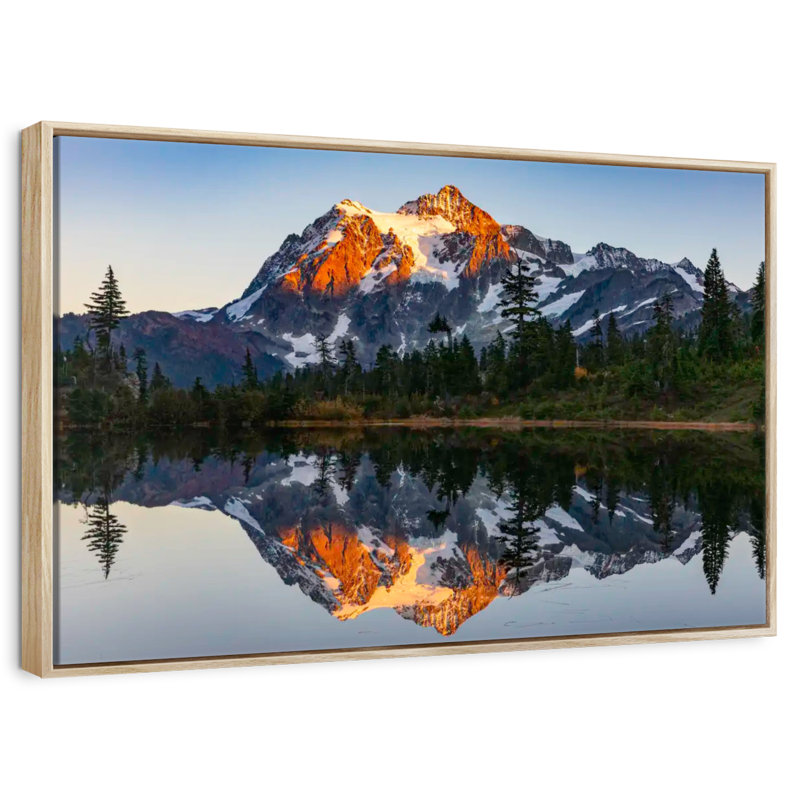 Coucher de soleil sur le lac Mount Baker, Cadre flottant en bois naturel, 40 po x 27 po
