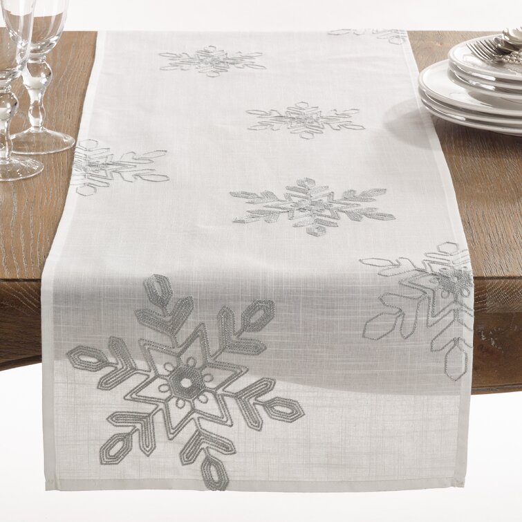 Nivalis Table Runner