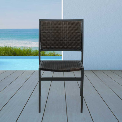 Chaise de patio empilable Hermosa