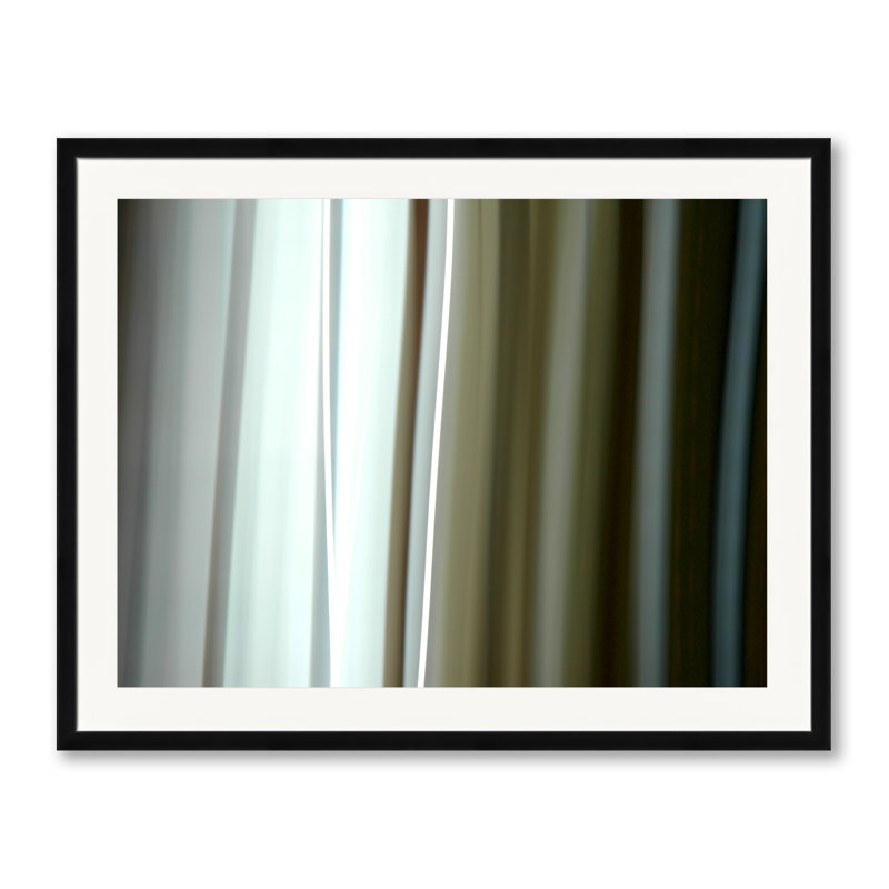 Barres lumineuses de Adam Sherbell - impression, H 25,25 po x l 31,25 po, Papier avec cadre noir