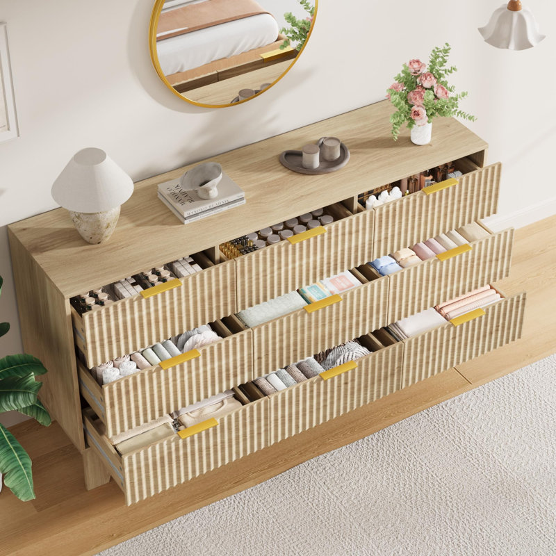 Commode 9 tiroirs pour chambre à coucher, commode cannelée de 59 po de largeur avec poignée en métal, Yellow