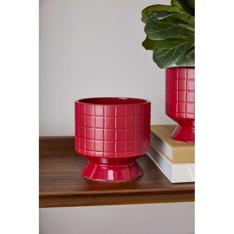 Jacques Footed Pot 6.5"x 6.25", 7.25" H x 7.5" W x 7.5" D