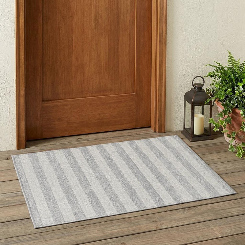 Tapis intérieur antidérapant à rayures grises et ivoire 2 pi x 3 pi