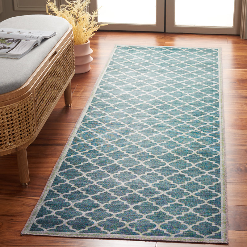 Shealin Machine Washable Performance Geometric Rug, Runner 2'6" x 8'