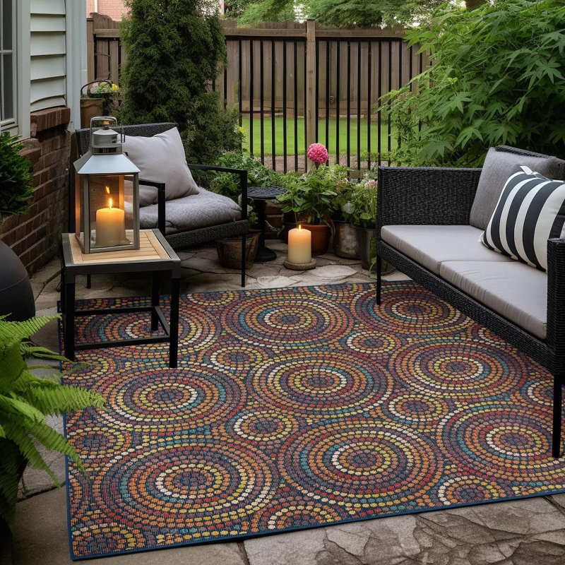 Gracye Geometric Indoor / Outdoor Rug, Square 7'10"