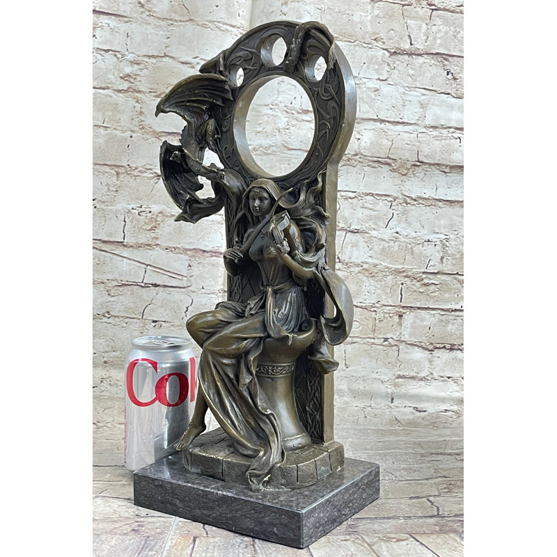 Figurines et sculptures Austris