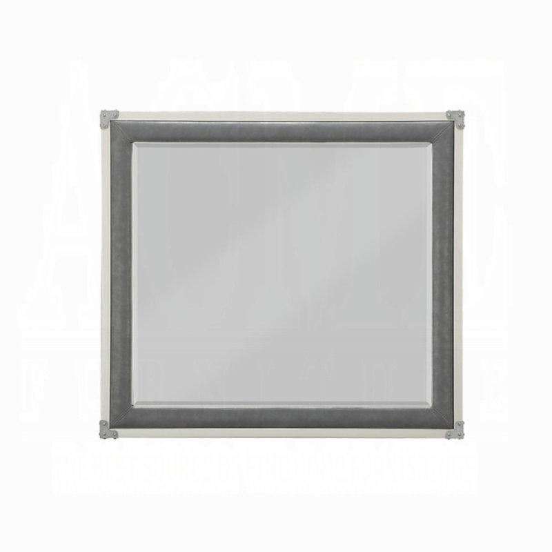 Orchest Mirror