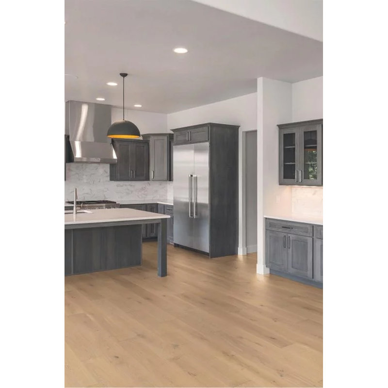 Chêne Europe de l'Ouest Elowen d'ingénierie 7/8 po x 7,5 ° x 96 po avec couche supérieure de 6 mm (75% 96 po de long)